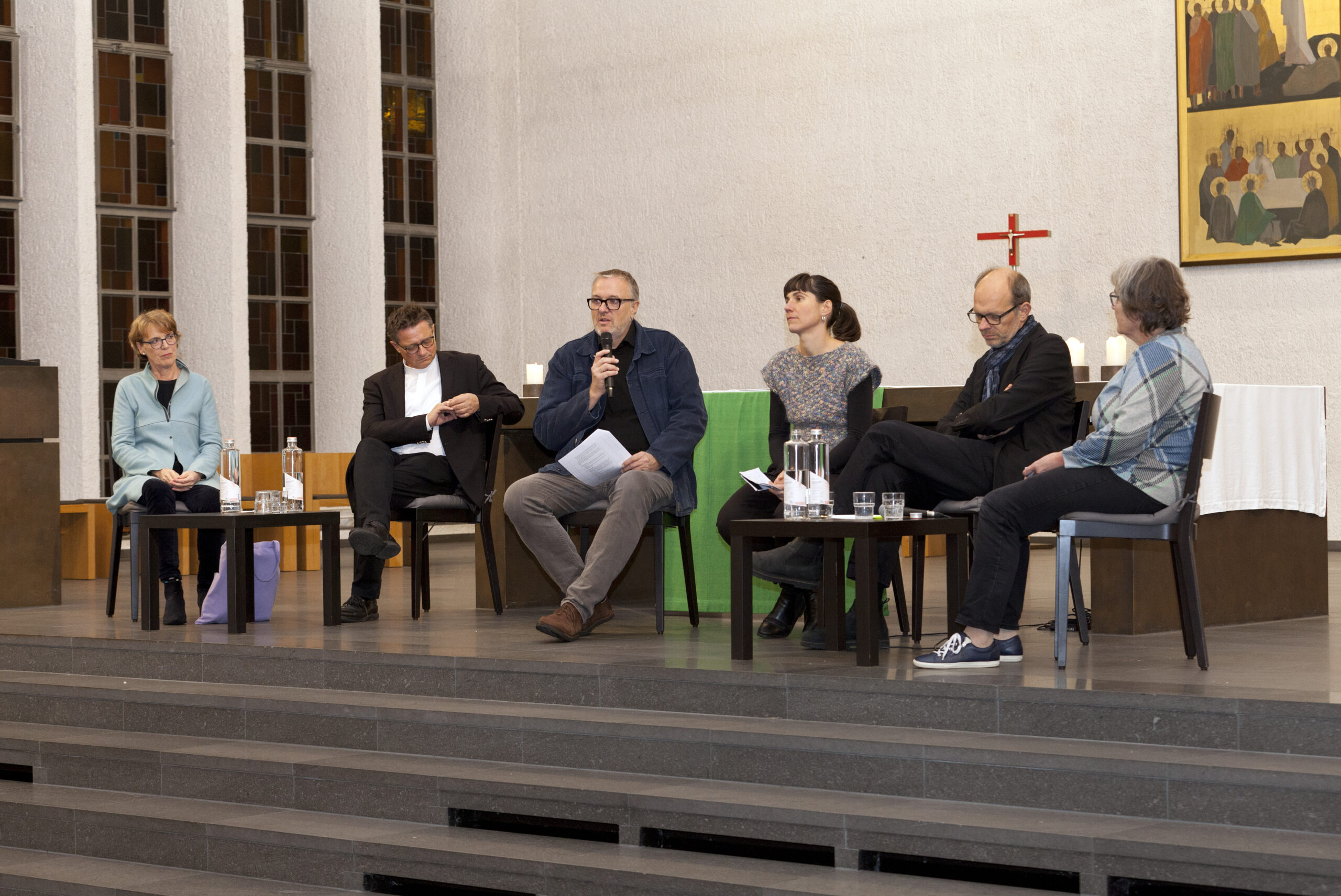Helena Jeppesen-Spuhler, Bischof Felix Gmür, Damian Käser-Casutt, Andrea Meier, Luc Humbel und Edith Rey Kühntopf (von links) am 13. November 2023 in Aarau. | Foto: Roger Wehrli